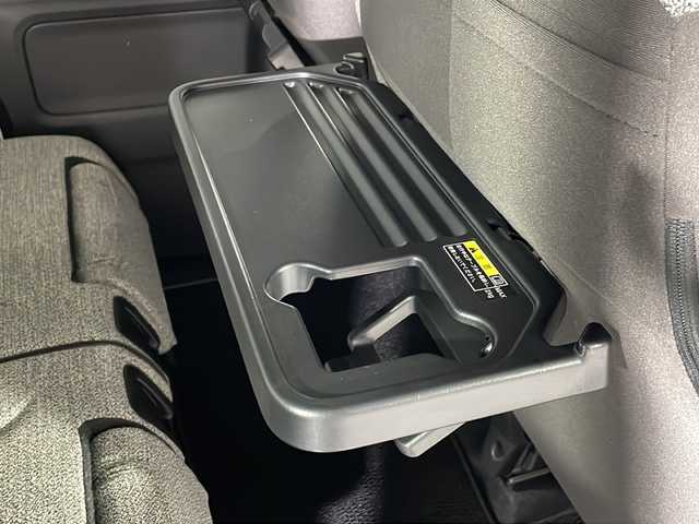 スズキ スペーシア HYBRID X 沖縄県 2024(令6)年 0.1万km ピュアホワイトP 県外仕入　/禁煙車　/純正９インチメーカーナビ/（ＢＴ，フルセグ，ＵＳＢ，ラジオ，ＣａｒＰｌａｙ）　/全方位モニター　/両側パワースライドドア　/後席オットマン　/アダプティブクルーズコントロール　/電子パーキングブレーキ　/ＵＳＢポート/シートバックテーブル/コーナーセンサー/デュアルセンサーブレーキサポート２/ハイビームアシスト/車線逸脱警報機能/標識認識機能/純正フロアマット/ドアバイザー/シートヒーター/スペアキー