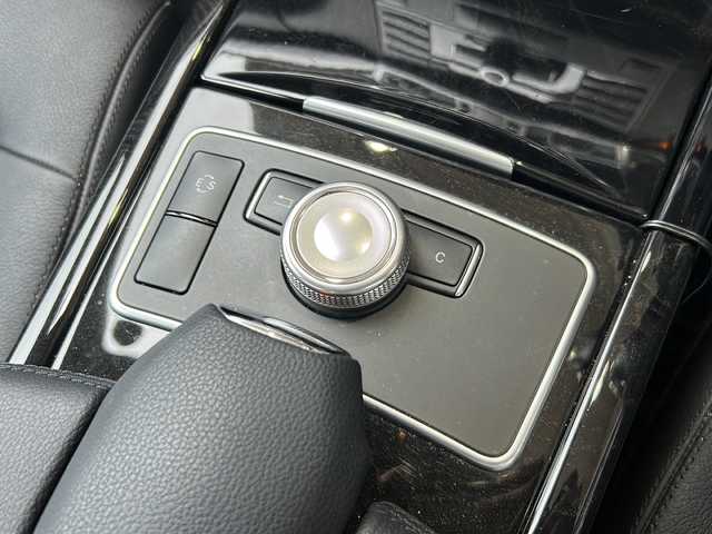 メルセデス・ベンツ Ｅ３５０ ブルーテック アバンギャルド 静岡県 2010(平22)年 8.4万km シルバー 純正ナビ/・（Bluetooth/CD/DVD/フルセグTV）/主要装備/・クルーズコントロール/・前後コーナーセンサー/・バックカメラ/・本革レザーシート/・パワーシートD＋N席/・シートヒーターD＋N席/・レーダー探知機/・ETC/・純正アルミホイール/・純正フロアマット/・キセノンヘッドライト/・カーテンエアバッグ/・W＋サイドエアバッグ/・スマートキー