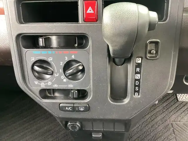 ダイハツ トール X SAⅡ 京都府 2017(平29)年 7.2万km フレッシュグリーンM 純正ナビ(NMZK-W67D)/　CD DVD SD BT フルセグTV/PWスライドドア/ETC/スマートアシスト/アイドリングストップ/フロントドラレコ/リアサンシェード/スマートキー×2