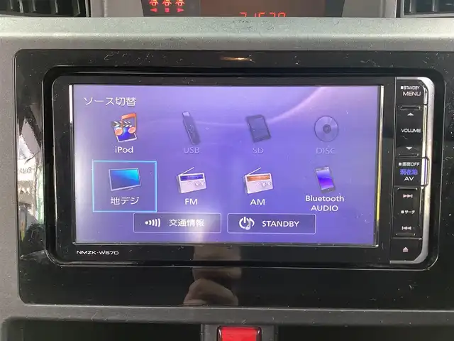 ダイハツ トール X SAⅡ 京都府 2017(平29)年 7.2万km フレッシュグリーンM 純正ナビ(NMZK-W67D)/　CD DVD SD BT フルセグTV/PWスライドドア/ETC/スマートアシスト/アイドリングストップ/フロントドラレコ/リアサンシェード/スマートキー×2