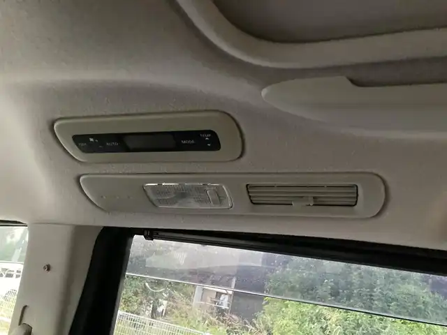 日産 セレナ ライダー Bライン Sハイブリッド 福岡県 2014(平26)年 7.5万km ダイヤモンドブラック 純正フリップダウンモニター/パノラミックガラスルーフ/純正8型ナビ（BT/フルセグ/AM/FM/DISC）/Bカメラ/クルーズコントロール/両側パワースライドドア/LEDヘッドライト/オートライト/ウォークスルー/純正16インチAW/アイドリングストップ/横滑り防止装置/レーンキープアシスト/盗難防止装置/ドライブレコーダー/スマートキー/ETC