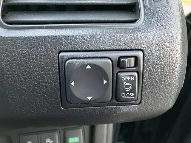 日産 セレナ ライダー Bライン Sハイブリッド 福岡県 2014(平26)年 7.5万km ダイヤモンドブラック 純正フリップダウンモニター/パノラミックガラスルーフ/純正8型ナビ（BT/フルセグ/AM/FM/DISC）/Bカメラ/クルーズコントロール/両側パワースライドドア/LEDヘッドライト/オートライト/ウォークスルー/純正16インチAW/アイドリングストップ/横滑り防止装置/レーンキープアシスト/盗難防止装置/ドライブレコーダー/スマートキー/ETC