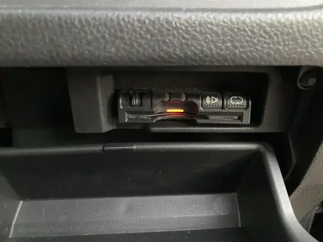 日産 セレナ ライダー Bライン Sハイブリッド 福岡県 2014(平26)年 7.5万km ダイヤモンドブラック 純正フリップダウンモニター/パノラミックガラスルーフ/純正8型ナビ（BT/フルセグ/AM/FM/DISC）/Bカメラ/クルーズコントロール/両側パワースライドドア/LEDヘッドライト/オートライト/ウォークスルー/純正16インチAW/アイドリングストップ/横滑り防止装置/レーンキープアシスト/盗難防止装置/ドライブレコーダー/スマートキー/ETC