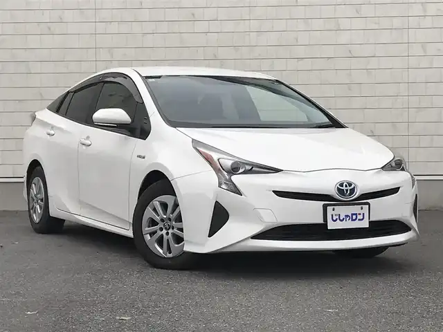 トヨタ プリウス S 栃木県 2016(平28)年 14.8万km スーパーホワイトⅡ 株)IDOMが運営する【じしゃロン小山店】の自社ローン専用車両になります。こちらは現金またはオートローンご利用時の価格です。自社ローンご希望の方は別途その旨お申付け下さい//禁煙車/社外ワンセグナビ/（CD/DVD/AM/FMラジオ）/(Bluetooth)/スマートキー/プッシュスタート/バックカメラ/ＥＴＣ/ステアリングリモコン/電動格納ドアミラー/パワーウインドウ/オートライト/防眩ミラー