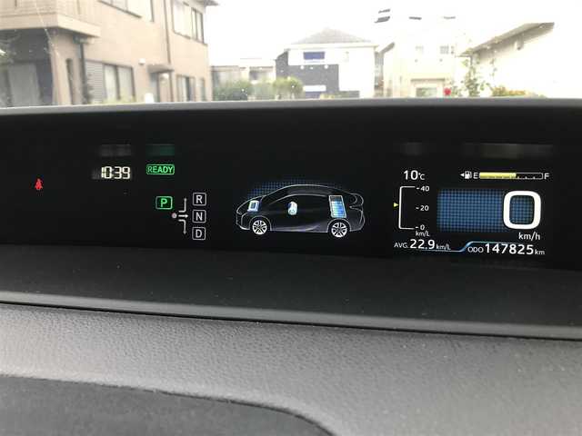 トヨタ プリウス S 千葉県 2016(平28)年 14.8万km スーパーホワイトⅡ (株)IDOMが運営する【じしゃロン柏店】の自社ローン対象車両になります。こちらは現金ご利用時の価格です。/自社ローンご希望の方は別途その旨お申付け下さい。い//禁煙車/社外ワンセグナビ/（CD/DVD/AM/FMラジオ）/(Bluetooth)/スマートキー/プッシュスタート/バックカメラ/ＥＴＣ/ステアリングリモコン/電動格納ドアミラー/パワーウインドウ/オートライト/防眩ミラー