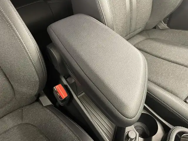 ＢＭＷ ２１８ｄ アクティブツアラー スポーツ 岡山県 2019(令1)年 5万km アルピンホワイトⅢ 純正ナビ/Bluetooth/USB/バックカメラ/ミラー一体型ETC/BMWアシスタンス/SOSコール/スピードリミッターレーダ/ドライブレコーダー/オートA/C/オートライト/レインセンサー/パワーテールゲート/シートヒーター/アームレスト/パーキングアシスト/LEDヘッドライト/PDC（F/R）