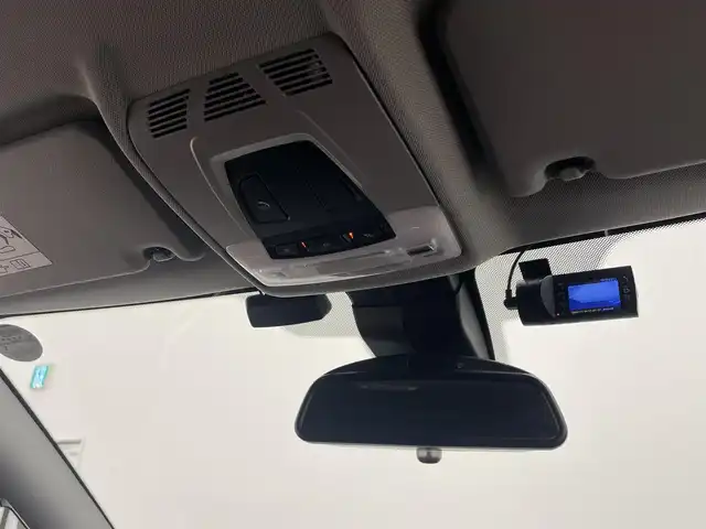 ＢＭＷ ２１８ｄ アクティブツアラー スポーツ 岡山県 2019(令1)年 5万km アルピンホワイトⅢ 純正ナビ/Bluetooth/USB/バックカメラ/ミラー一体型ETC/BMWアシスタンス/SOSコール/スピードリミッターレーダ/ドライブレコーダー/オートA/C/オートライト/レインセンサー/パワーテールゲート/シートヒーター/アームレスト/パーキングアシスト/LEDヘッドライト/PDC（F/R）