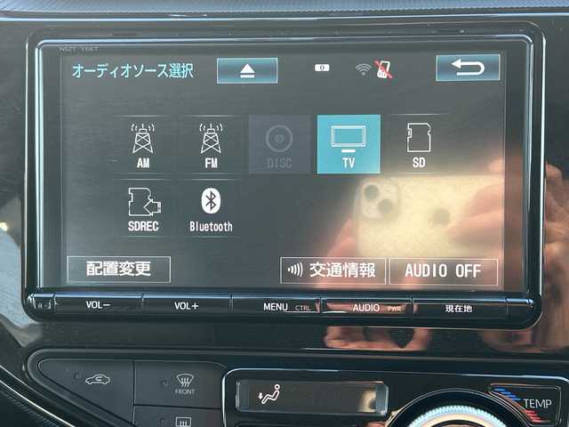 トヨタ アクア クロスオーバー 千葉県 2018(平30)年 10.7万km ホワイトパールクリスタルシャイン １オーナー　９型ナビＮＳＺＴ－Ｙ６６Ｔ　バックカメラ　ＥＴＣ　ドラレコ　Ｂｔ　フルセグ　ハーフレザーシート　レーンアシスト　オートライト　ＬＥＤライト　１６インチＡＷ　コーナーセンサー 衝突被害軽減