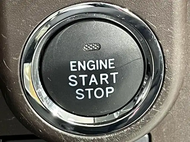 トヨタ ルーミー G 愛知県 2020(令2)年 1.3万km ファイアークォーツレッドM 純正９インチＳＤナビ　/（Bluetooth/フルセグTV/CD・DVD再生/SD)/スマートアシスト　/　　-衝突軽減ブレーキ　/　　-クルーズコントロール　/　　-車線逸脱警報/　　-誤発進抑制機能/　　-先行車発進お知らせ/　　-オートハイビーム/　　-コーナーセンサー　/両側パワースライドドア/ビルトインＥＴＣ　/バックカメラ　/ドライブレコーダー　/プッシュスタート　/　　-スマートキー/LEDヘッドライト/盗難防止/純正フロアマット