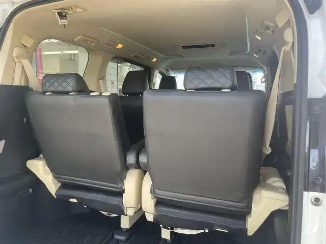 トヨタ アルファードハイブリット X 愛知県 2022(令4)年 4.6万km ホワイトパールクリスタルシャイン ワンオーナー/４WD/両側パワースライドドア/純正9型ディスプレイナビ/・Bluetooth／地デジTV／Miracast/バックカメラ/デジタルインナーミラー〈MOP〉/Toyota Safety Sense/・プリクラッシュセーフティ/・レーントレーシングアシスト/・オートマチックハイビーム/・ロードサインアシスト/・レーダークルーズコントロール（全車速追従機能付）/・先行車発進告知機能/ブラインドスポットモニター〈MOP〉/クリアランスソナー/LEDヘッドライト/社外キルティング調シートカバー/前後ドライブレコーダー（DC-DR652）/純正16インチAW〈スペアタイヤ有〉