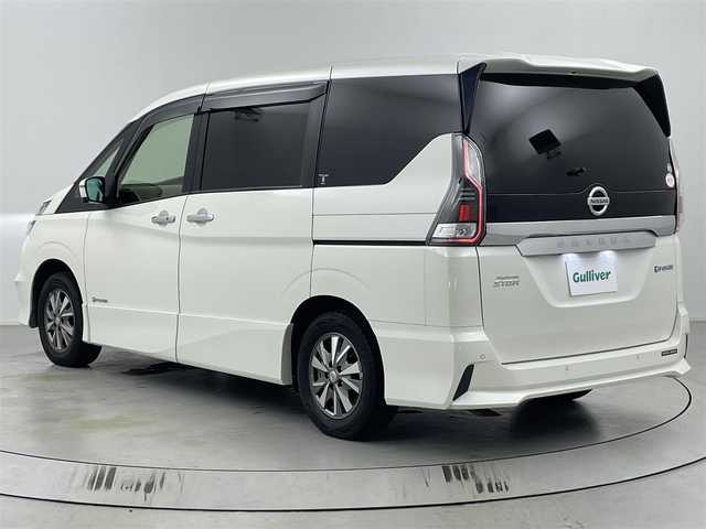日産 セレナ e－パワー ハイウェイスター V 埼玉県 2018(平30)年 7.7万km ブリリアントホワイトパール 純正9インチナビ　MM518D-L/前方ドライブレコーダー/ETC/プロパイロット/車線逸脱警報/衝突軽減ブレーキ/ステアリングヒーター/電子パーキングシステム/オートブレーキホールド/デジタルインナーミラー/フロントフォグランプ/ウィンカーミラー/ロールサンシェード/両側パワースライドドア/純正ドアバイザー/純正フロアマット/純正15インチアルミホイール