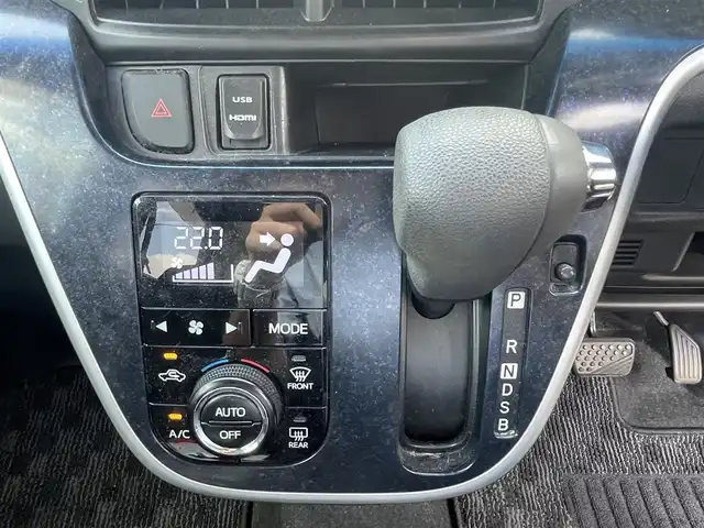 ダイハツ ムーヴ カスタム RS ハイパー SA 千葉県 2015(平27)年 13.3万km ナイトシャドーパープルクリスタルM 純正ディーラ-ナビ(NSZN-W65DB)/(AM/FM/BT/フルセグ)/バックカメラ/コーナーセンサー/LEDヘッドライト/オートライト/ステアリングリモコン/ドアバイザー/電動格納ミラー/ETC/ハーフレザーシート