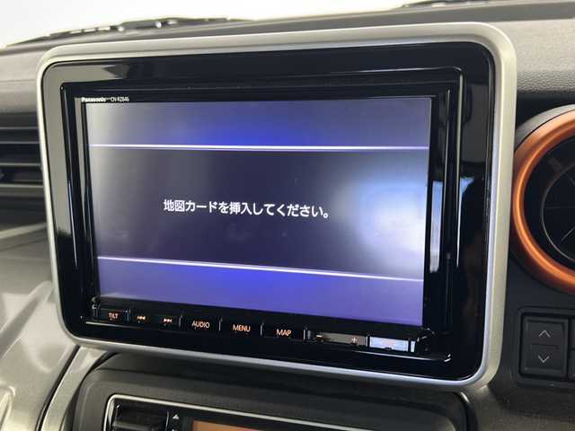 スズキ スペーシア ギア HYBRID XZターボ 宮城県 2019(令1)年 2.2万km ピュアホワイトP 禁煙車/スズキセーフティサポート/・車線逸脱抑制制御機能/・パーキングソナー/・横滑り防止装置/・ハイビームアシスト/・デュアルセンサーブレーキサポート/両側パワースライドドア/全周囲カメラ/純正8型ナビ/【地図SDカード無し】/・BT.CD.DVD.SD.USB/フルセグTV/前席シートヒーター/ビルトインETC/ドライブレコーダー(F.R)/ステアリングスイッチ/パドルシフト/革巻ステアリング/プッシュスタート/スマートキー×2/純正フロアマット/純正14インチAW/純正ドアバイザー/LEDヘッドライト/フォグランプ/ロールサンシェード/シートバックテーブル/横滑り防止機能