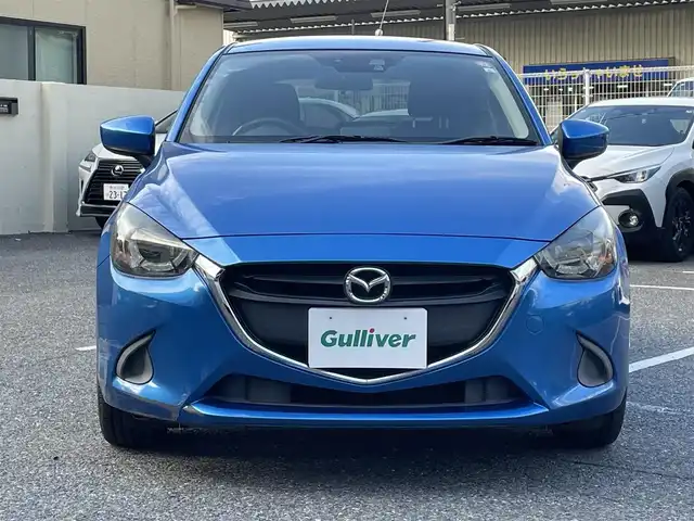 マツダ デミオ 13S 千葉県 2015(平27)年 3.8万km ダイナミックブルーマイカ 純正ディーラーナビ(AM/FM/CD/DVD/BT/フルセグ/USB)/LEDコンフォートパッケージ/スポーティパッケージ/バックカメラ/アイドリングストップ/横滑り防止機能/MT付オートマチック/ステアリングリモコン/LEDヘッドライト/電動格納ミラー/純正フロアマット/USB挿し口/シガーソケット