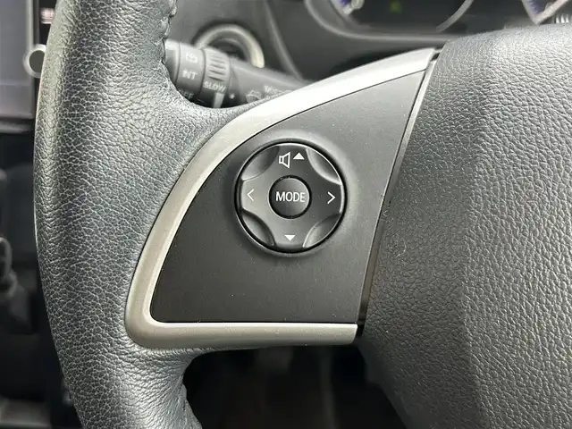 日産 デイズ ハイウェイスターX 静岡県 2018(平30)年 3.2万km ホワイトパール 純正７インチナビ/（Bluetooth・CD・DVD・SDミュージックサーバー・AUX）/全方位カメラ/フルセグテレビ/ＥＴＣ/エマージェンシーブレーキ/キセノンヘッドライト/オートハイビーム/オートライト/ドライブレコーダー前方/コーナーセンサー前後/レーンキープアシスト/純正フロアマット/プッシュスタート/スマートキー/アイドリングストップ/純正１４AW