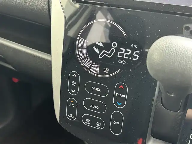 日産 デイズ ハイウェイスターX 静岡県 2018(平30)年 3.2万km ホワイトパール 純正７インチナビ/（Bluetooth・CD・DVD・SDミュージックサーバー・AUX）/全方位カメラ/フルセグテレビ/ＥＴＣ/エマージェンシーブレーキ/キセノンヘッドライト/オートハイビーム/オートライト/ドライブレコーダー前方/コーナーセンサー前後/レーンキープアシスト/純正フロアマット/プッシュスタート/スマートキー/アイドリングストップ/純正１４AW