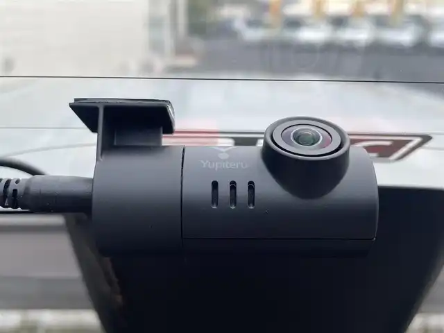 スズキ アルト L 千葉県 2015(平27)年 8.5万km シルキーシルバーメタリック 衝突軽減ブレーキ/社外オーディオ/CD/AM/FM/運転席シートヒーター/アイドリングストップ/ドラレコ前後/純正フロアマット/社外ホイールキャップ/横滑り防止装置/キーレスキー/スペアキー/保証書/取扱説明書