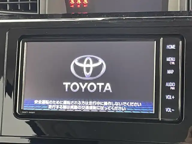 トヨタ ルーミー カスタムG－T 岡山県 2023(令5)年 1.8万km ブラックマイカメタリック 純正ナビ（NSZT-W68T）/【Bluetooth/フルセグTV/CD/DVD】/バックカメラ/両側電動スライドドア/追従型クルーズコントロール/コーナーセンサー（前/後）/衝突軽減ブレーキ/ビルトインＥＴＣ/ドライブレコーダー（前）/純正１５インチＡＷ/ＬＥＤヘッドライト/オートライト/フォグランプ/純正フロアマット/オートブレーキホールド/禁煙車/スマートキー