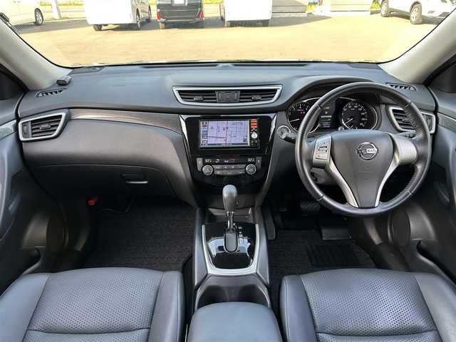 日産 エクストレイル 20X エマージェンシーブレーキ 道北・旭川 2015(平27)年 8.3万km チタニウムカーキ (株)IDOMが運営する【じしゃロン旭川店】の自社ローン専用車両になります。こちらは現金またはオートローンご利用時の価格です。自社ローンご希望の方は別途その旨お申付け下さい/　/・純正ナビ(CD/SD/BT/フルセグ)/・ETC/・バックカメラ/・両席シートヒーター/・スマートキー2個