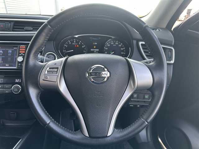 日産 エクストレイル 20X エマージェンシーブレーキ 道北・旭川 2015(平27)年 8.3万km チタニウムカーキ (株)IDOMが運営する【じしゃロン旭川店】の自社ローン専用車両になります。こちらは現金またはオートローンご利用時の価格です。自社ローンご希望の方は別途その旨お申付け下さい/　/・純正ナビ(CD/SD/BT/フルセグ)/・ETC/・バックカメラ/・両席シートヒーター/・スマートキー2個