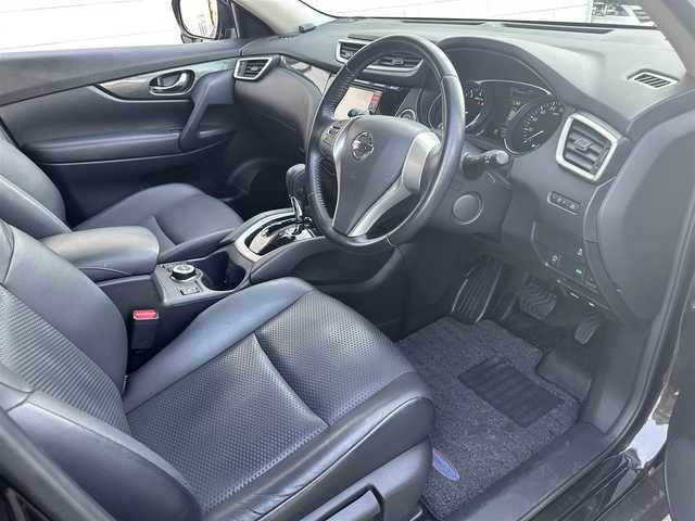 日産 エクストレイル 20X エマージェンシーブレーキ 道北・旭川 2015(平27)年 8.3万km チタニウムカーキ (株)IDOMが運営する【じしゃロン旭川店】の自社ローン専用車両になります。こちらは現金またはオートローンご利用時の価格です。自社ローンご希望の方は別途その旨お申付け下さい/　/・純正ナビ(CD/SD/BT/フルセグ)/・ETC/・バックカメラ/・両席シートヒーター/・スマートキー2個