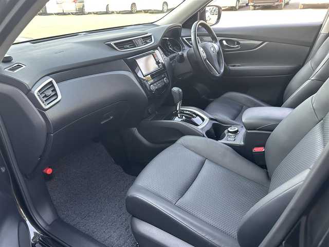日産 エクストレイル 20X エマージェンシーブレーキ 道北・旭川 2015(平27)年 8.3万km チタニウムカーキ (株)IDOMが運営する【じしゃロン旭川店】の自社ローン専用車両になります。こちらは現金またはオートローンご利用時の価格です。自社ローンご希望の方は別途その旨お申付け下さい/　/・純正ナビ(CD/SD/BT/フルセグ)/・ETC/・バックカメラ/・両席シートヒーター/・スマートキー2個