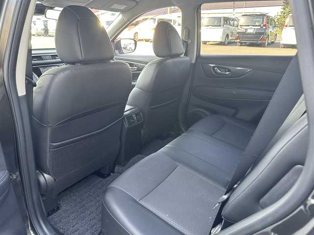 日産 エクストレイル 20X エマージェンシーブレーキ 道北・旭川 2015(平27)年 8.3万km チタニウムカーキ (株)IDOMが運営する【じしゃロン旭川店】の自社ローン専用車両になります。こちらは現金またはオートローンご利用時の価格です。自社ローンご希望の方は別途その旨お申付け下さい/　/・純正ナビ(CD/SD/BT/フルセグ)/・ETC/・バックカメラ/・両席シートヒーター/・スマートキー2個