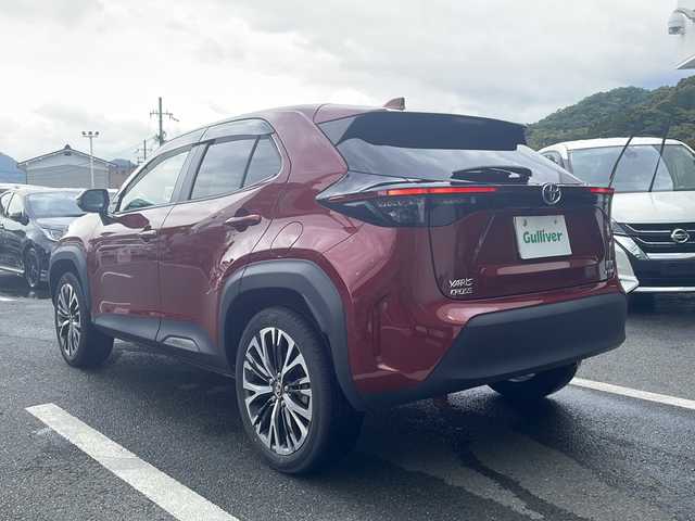 トヨタ ヤリスクロス ハイブリッド Z 京都府 2023(令5)年 5.5万km センシュアルレッドマイカ 純正ディスプレイオーディオ　全方位カメラ　スマートキー　プリクラッシュセーフティ　レーダークルーズコントロール　レーンキープアシスト　ＬＥＤヘッドライト　全方位ドライブレコーダー　クリアランスソナー