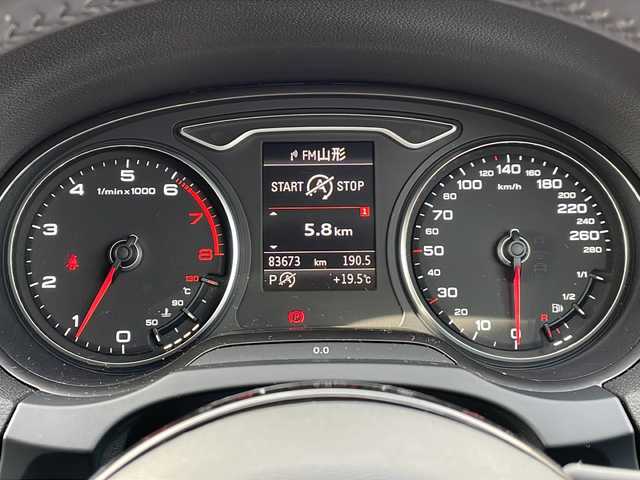 アウディ Ａ３ SB 1．8 TFSIクワトロ 山形県 2014(平26)年 8.4万km ファントムブラックパールエフェクト 禁煙車/ワンオーナー/アウディ ドライブセレクト/横滑り防止装置/アダプティブクルーズコントロール/純正ナビ(CD.DVD.BT.AM.FM)/バックカメラ/フルセグ/パドルシフト/オートライト/ETC/LEDヘッドライト/アイドリングストップ/デュアルエアコン/社外リアミラー/スペアキー×1/純正17インチAW/社外AW付ノーマルタイヤ車載