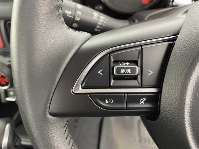 スズキ ジムニー シエラ JC 富山県 2022(令4)年 1.6万km ミディアムグレー ワンオーナー/4WD/8インチ純正ナビ（AM/FM/CD/DVD/USB/BT）/フルセグTV/バックカメラ/デュアルセンサーブレーキサポート/レーンキープアシスト/クルーズコントロール/オートマチックハイビーム/LEDヘッドライト/社外LEDフォグランプ/ダウンヒルアシスト/センターデフロック/フロントマットブラックグリル/純正グリル積込/社外16インチAW/ホワイトレタータイヤ/黒塗り鉄チン付きスタッドレスタイヤ積込（8部山）/純正AW4本積込/前席シートヒーター/OPエアコン口（純正有）/スマートキー×２/プッシュスタート/ドアミラーヒーター/ヘッドライトウォッシャー/取扱説明書/保証書