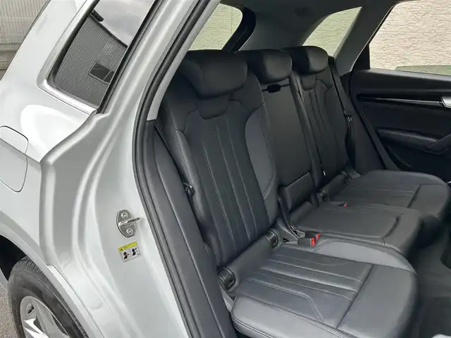 アウディ Ｑ５ 40TDIクワトロ スポーツ 大阪府 2020(令2)年 3.8万km グレイシアホワイトメタリック 純正８インチナビ（ＢＴ／ＣＤ／ＤＶＤ）/全方位モニター/クルーズコントロール/パドルシフト/前後コーナーセンサー/本革レザーシート/前席パワーシート/前席シートヒーター/ルーフレール/純正１８インチＡＷ/ドライブレコーダー/ＥＴＣ２．０/スマートキー/プッシュスタート/保証書/取扱説明書/スペアキー　あり