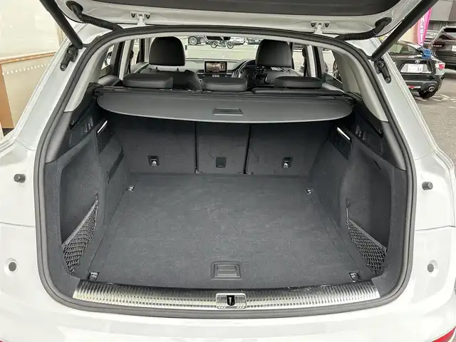 アウディ Ｑ５ 40TDIクワトロ スポーツ 大阪府 2020(令2)年 3.8万km グレイシアホワイトメタリック 純正８インチナビ（ＢＴ／ＣＤ／ＤＶＤ）/全方位モニター/クルーズコントロール/パドルシフト/前後コーナーセンサー/本革レザーシート/前席パワーシート/前席シートヒーター/ルーフレール/純正１８インチＡＷ/ドライブレコーダー/ＥＴＣ２．０/スマートキー/プッシュスタート/保証書/取扱説明書/スペアキー　あり