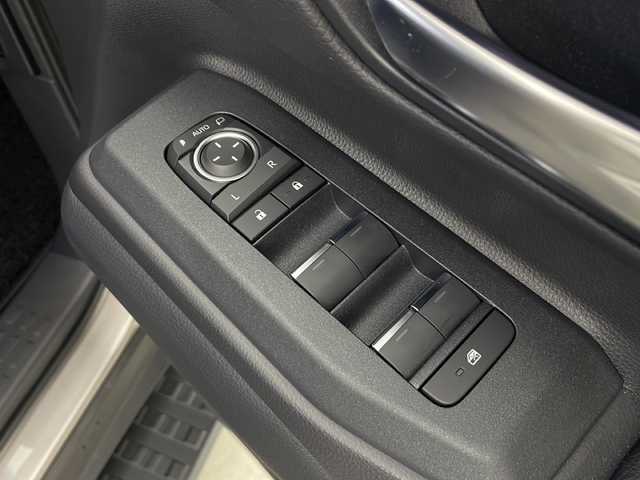 トヨタ ランドクルーザー ２５０ VX 秋田県 2024(令6)年 1.4万km アバンギャルドブロンズメタリック 純正ナビ/　(FM/AM/HDMI/USB/Bluetooth/フルセグテレビ/Miracast)/サンルーフ/アラウンドビューモニター/JBLサウンド/ＥＴＣ２．０/パワーバックドア/横滑り防止装置/レーンキープアシスト/衝突被害軽減システム/前後コーナーセンサー/純正フロアマット/置き充電/クルーズコントロール/レザーシート/前席シートヒーター/前席エアシート/ステアリングヒーター/ＬＥＤライト/フォグランプ/純正アルミホイール/純正ドアバイザー/スペアキー/デジタルインナーミラー/ヘッドライトウォッシャー/オートホールド/ステアリングリモコン/プッシュスタート/スマートキー/保証書/取扱説明書