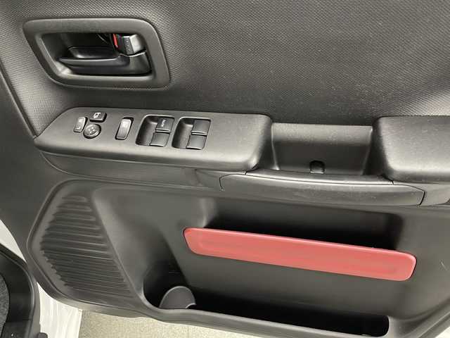スズキ スペーシア HYBRID X 宮崎県 2018(平30)年 6.6万km ピュアホワイトP 禁煙車/衝突被害軽減ブレーキ/社外ナビTV/（ケンウッド/MDV-D404BT/CD/DVD/Bluetooth/ワンセグTV)/社外バックカメラ/社外ETC/純正セキュリティアラーム/両側電動スライドドア/エネチャージ/運転席シートヒーター/リアプライバシーガラス/ドアバイザー/リアサーキュレーター/電動格納ミラー/オートエアコン/スマートキー/プッシュエンジンスタート/新車時保証書/取扱い説明書