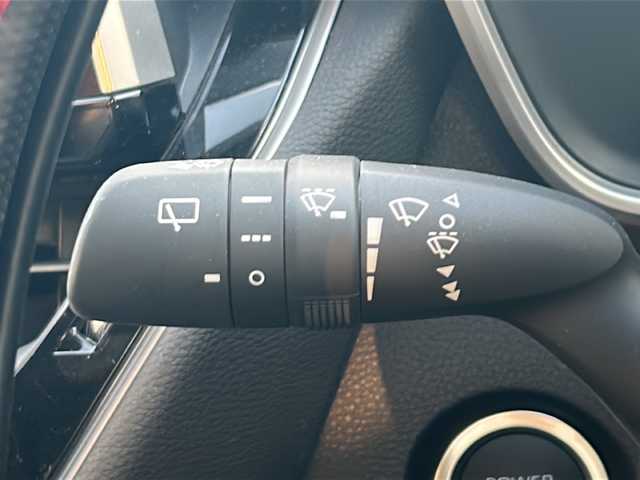 トヨタ カローラ スポーツ ハイブリッドG Z 愛知県 2025(令7)年 0.4万km アティチュードブラックマイカ /禁煙車/ワンオーナー//純正ナビ/フルセグTV//バックカメラ//ビルトインETC2.0//セーフティセンス//プリクラッシュセーフティ//LDA/RSA/RCTA//オートハイビーム//レーダークルーズコントロール//ブラインドスポットモニター//パーキングサボートブレーキ//ステアリングスイッチ//LEDオートライト//フォグランプ//ハーフレザーシート//前席シートヒーター//電子パーキング//ブレーキホールド//ドライブモード/EVモード//スマートキー//プッシュスタート//純正１９インチアルミ//電動格納ミラーウインカー//ドアバイザー/フロアマット//新車保証書/取扱説明書//スペアキー