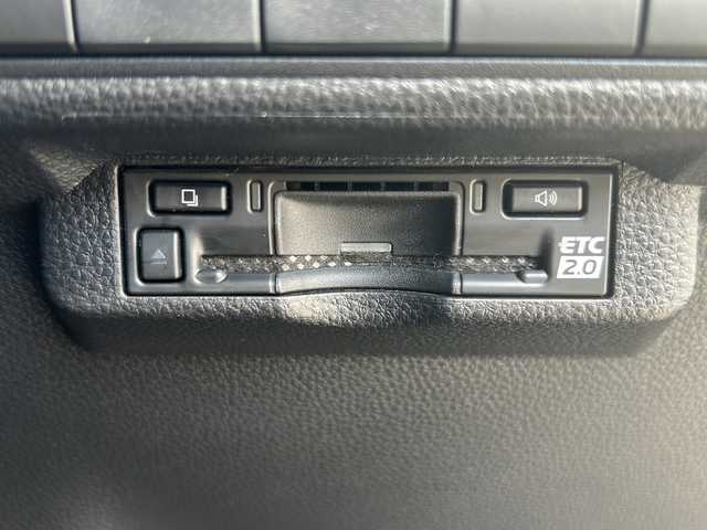 トヨタ カローラ スポーツ ハイブリッドG Z 愛知県 2025(令7)年 0.4万km アティチュードブラックマイカ /禁煙車/ワンオーナー//純正ナビ/フルセグTV//バックカメラ//ビルトインETC2.0//セーフティセンス//プリクラッシュセーフティ//LDA/RSA/RCTA//オートハイビーム//レーダークルーズコントロール//ブラインドスポットモニター//パーキングサボートブレーキ//ステアリングスイッチ//LEDオートライト//フォグランプ//ハーフレザーシート//前席シートヒーター//電子パーキング//ブレーキホールド//ドライブモード/EVモード//スマートキー//プッシュスタート//純正１９インチアルミ//電動格納ミラーウインカー//ドアバイザー/フロアマット//新車保証書/取扱説明書//スペアキー