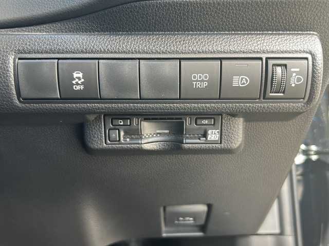 トヨタ カローラ スポーツ ハイブリッドG Z 愛知県 2025(令7)年 0.4万km アティチュードブラックマイカ /禁煙車/ワンオーナー//純正ナビ/フルセグTV//バックカメラ//ビルトインETC2.0//セーフティセンス//プリクラッシュセーフティ//LDA/RSA/RCTA//オートハイビーム//レーダークルーズコントロール//ブラインドスポットモニター//パーキングサボートブレーキ//ステアリングスイッチ//LEDオートライト//フォグランプ//ハーフレザーシート//前席シートヒーター//電子パーキング//ブレーキホールド//ドライブモード/EVモード//スマートキー//プッシュスタート//純正１９インチアルミ//電動格納ミラーウインカー//ドアバイザー/フロアマット//新車保証書/取扱説明書//スペアキー