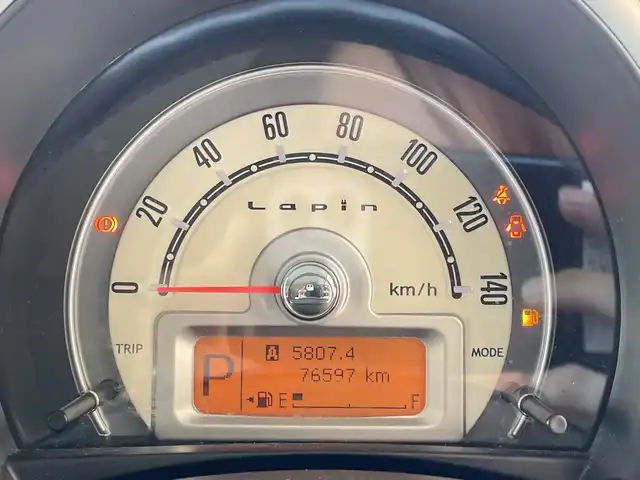 スズキ ラパン X セレクション 埼玉県 2013(平25)年 7.7万km アーバンブラウンパールメタリック 純正オーディオ/純正14インチアルミホイール/オートライト/スマートキー/ETC