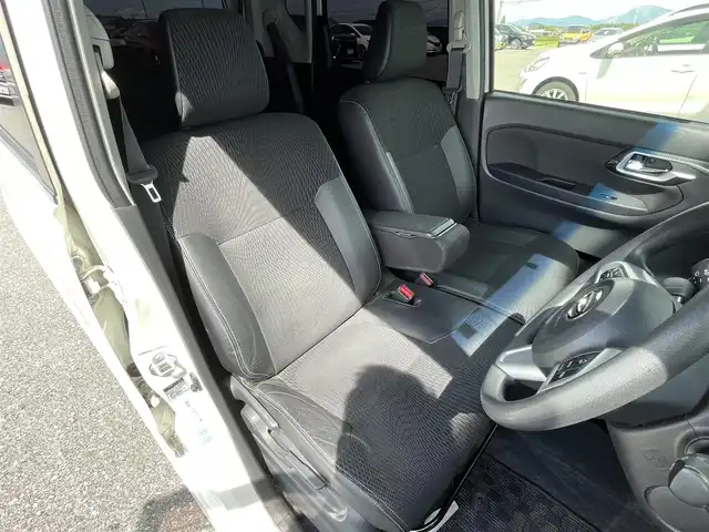 ダイハツ ムーヴ カスタム X ハイパー SAⅡ 滋賀県 2017(平29)年 6.2万km パールホワイトⅢ 社外ナビ/・Bluetooth/ワンセグ/・CD/DVD/バックカメラ/ステアリングリモコン/ETC/LEDオートライト/フォグライト/オートリトラミラー/シートリフター/スマートアシスト/・衝突被害軽減ブレーキ/・誤発進抑制機能（後方）/・車線逸脱警報/・先行車発進お知らせ機能/プッシュスタート/スマートキー