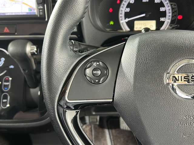 日産 デイズ ルークス ボレロ 広島県 2018(平30)年 2.3万km モカブラウンP 禁煙/エマージェンシーブレーキ/片側パワースライドドア/純正ナビ/・ワンセグ/CD/SD/BT/AUX）/アラウンドビューモニター/革巻きステアリング/ステアリングスイッチ（非連動）/シートヒーター/ハーフレザーシート/ヘッドライトレベライザー/純正ドライブレコーダー/純正ドアバイザー/純正14インチアルミホイール/W+サイドエアバック