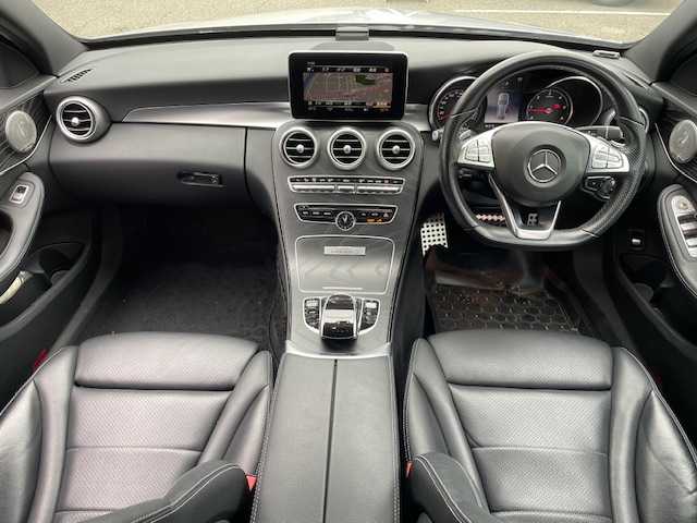 メルセデス・ベンツ Ｃ２２０ｄ ワゴン ローレウスエディション 福井県 2017(平29)年 6.1万km イリジウムシルバー 純正HDDナビゲーション/（CD/DVD/BT）/フルセグテレビ/バックカメラ/プリクラッシュセーフティ/レーンキープアシスト/サンルーフ/黒革シート/パワーシート/シートヒーター/レーダークルーズコントロール/LIM/ブルメスターサラウンドシステム/ターボ/LEDヘッドライト/ブラインドスポットモニター/電動リアゲート/クリアランスソナー/ETC2.0/純正18インチアルミホイール/パドルシフト/ルールレール/オートライト/ステアリングリモコン/プッシュスタート/スマートキー/保証書/取扱説明書