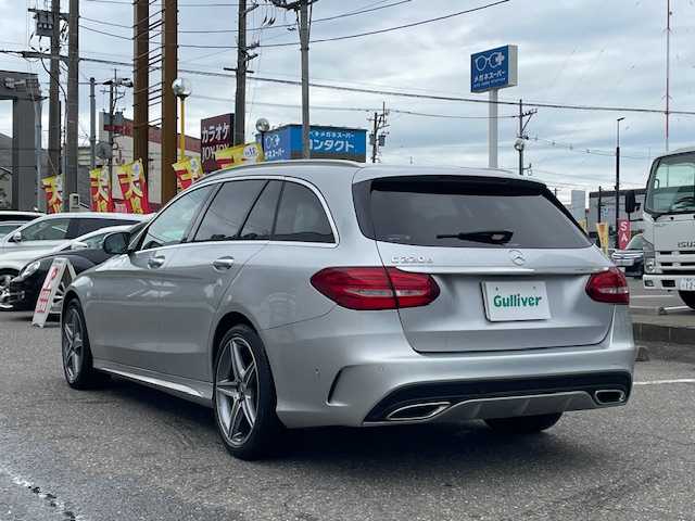 メルセデス・ベンツ Ｃ２２０ｄ ワゴン ローレウスエディション 福井県 2017(平29)年 6.1万km イリジウムシルバー 純正HDDナビゲーション/（CD/DVD/BT）/フルセグテレビ/バックカメラ/プリクラッシュセーフティ/レーンキープアシスト/サンルーフ/黒革シート/パワーシート/シートヒーター/レーダークルーズコントロール/LIM/ブルメスターサラウンドシステム/ターボ/LEDヘッドライト/ブラインドスポットモニター/電動リアゲート/クリアランスソナー/ETC2.0/純正18インチアルミホイール/パドルシフト/ルールレール/オートライト/ステアリングリモコン/プッシュスタート/スマートキー/保証書/取扱説明書