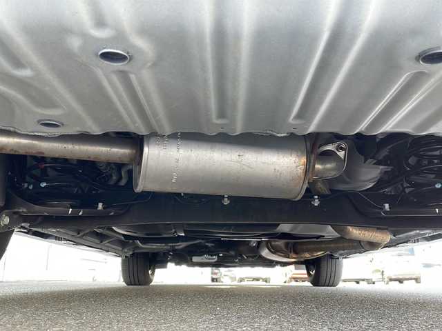 日産 セレナ ハイウェイスター V Vセレクション 岐阜県 2024(令6)年 1.5万km プリズムホワイト 禁煙車/プロパイロット/社外ナビ/AM/FM/CD/DVD/SD/USB/HDMI/フルセグTV/10，1型フリップダウンモニター/デジタルインナーミラー/アラウンドビュー/インテリジェントクルーズ/ビルトインETC/両側パワースライドドア/3列シート/パドルシフト/カーテンエアバッグ/電子パーキング/アイドリングストップ/純正フロアマット/純正アルミホイール/オートエアコン/パワーウィンドウ/オートライト/オートハイビーム/スマートキー/スペアキー