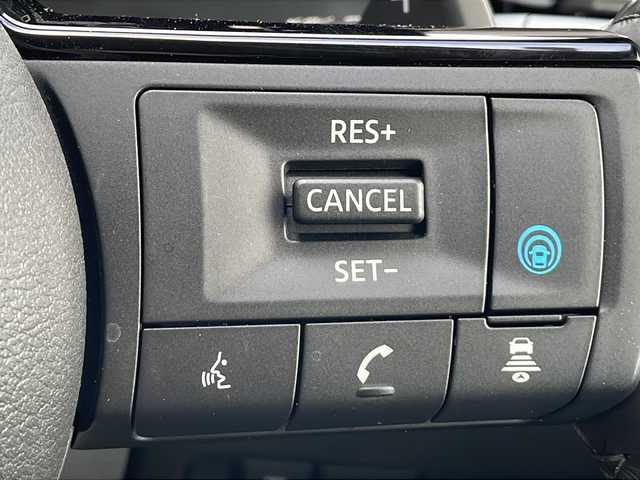 日産 セレナ ハイウェイスター V Vセレクション 岐阜県 2024(令6)年 1.5万km プリズムホワイト 禁煙車/プロパイロット/社外ナビ/AM/FM/CD/DVD/SD/USB/HDMI/フルセグTV/10，1型フリップダウンモニター/デジタルインナーミラー/アラウンドビュー/インテリジェントクルーズ/ビルトインETC/両側パワースライドドア/3列シート/パドルシフト/カーテンエアバッグ/電子パーキング/アイドリングストップ/純正フロアマット/純正アルミホイール/オートエアコン/パワーウィンドウ/オートライト/オートハイビーム/スマートキー/スペアキー