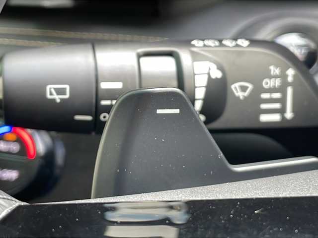 日産 セレナ ハイウェイスター V Vセレクション 岐阜県 2024(令6)年 1.5万km プリズムホワイト 禁煙車/プロパイロット/社外ナビ/AM/FM/CD/DVD/SD/USB/HDMI/フルセグTV/10，1型フリップダウンモニター/デジタルインナーミラー/アラウンドビュー/インテリジェントクルーズ/ビルトインETC/両側パワースライドドア/3列シート/パドルシフト/カーテンエアバッグ/電子パーキング/アイドリングストップ/純正フロアマット/純正アルミホイール/オートエアコン/パワーウィンドウ/オートライト/オートハイビーム/スマートキー/スペアキー