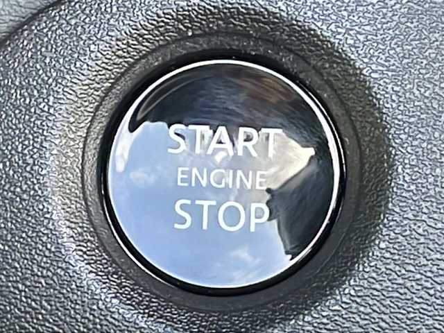 日産 セレナ ハイウェイスター V Vセレクション 岐阜県 2024(令6)年 1.5万km プリズムホワイト 禁煙車/プロパイロット/社外ナビ/AM/FM/CD/DVD/SD/USB/HDMI/フルセグTV/10，1型フリップダウンモニター/デジタルインナーミラー/アラウンドビュー/インテリジェントクルーズ/ビルトインETC/両側パワースライドドア/3列シート/パドルシフト/カーテンエアバッグ/電子パーキング/アイドリングストップ/純正フロアマット/純正アルミホイール/オートエアコン/パワーウィンドウ/オートライト/オートハイビーム/スマートキー/スペアキー