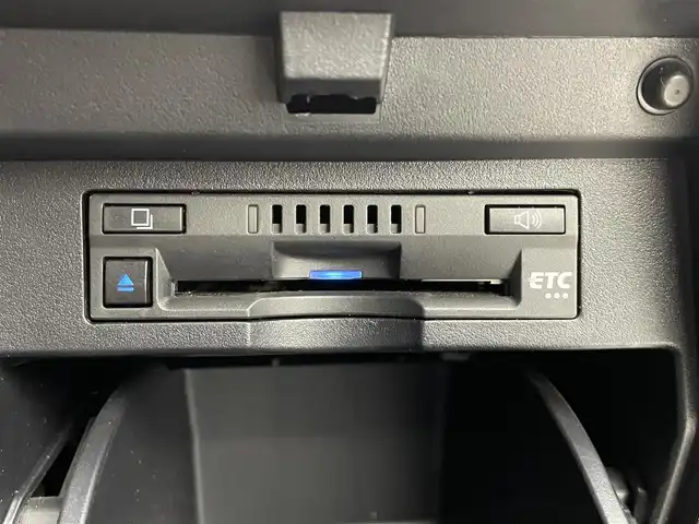 トヨタ アルファード S 宮城県 2020(令2)年 7.3万km ホワイトパールクリスタルシャイン 純正ＤＡナビ　/純正12型フリップダウンモニター　/フルセグＴＶ　/ＣＤ／ＤＶＤプレーヤー　/バックモニター/Bluetoothオーディオ/スマートフォン連携/両側パワースライドドア　/アダプティブクルーズコントロール/プリクラッシュセーフティシステム　/レーントレーシングアシスト　/オートマチックハイビーム　/前後クリアランスソナー/ロードサインアシスト　/ビルトインETC/スマートキー/プッシュスタート/後席オートエアコン/バックドアイージークローザー/LEDヘッドランプ/フォグランプ/純正18インチAW/禁煙車