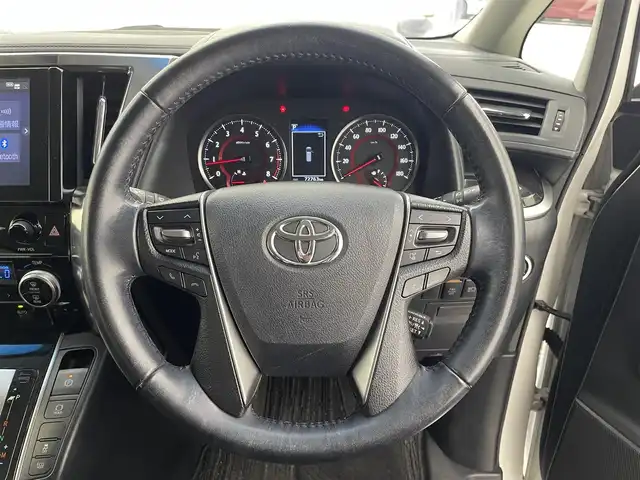 トヨタ アルファード S 宮城県 2020(令2)年 7.3万km ホワイトパールクリスタルシャイン 純正ＤＡナビ　/純正12型フリップダウンモニター　/フルセグＴＶ　/ＣＤ／ＤＶＤプレーヤー　/バックモニター/Bluetoothオーディオ/スマートフォン連携/両側パワースライドドア　/アダプティブクルーズコントロール/プリクラッシュセーフティシステム　/レーントレーシングアシスト　/オートマチックハイビーム　/前後クリアランスソナー/ロードサインアシスト　/ビルトインETC/スマートキー/プッシュスタート/後席オートエアコン/バックドアイージークローザー/LEDヘッドランプ/フォグランプ/純正18インチAW/禁煙車