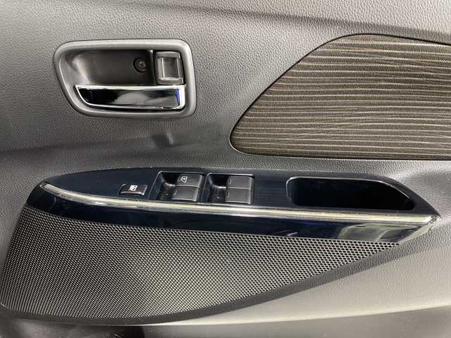 日産 デイズ ハイウェイスターG ターボ 神奈川県 2016(平28)年 7.4万km ホワイトパール /登録時走行距離/　　　　　　　73471キロ/純正ナビ/アラウンドビューモニター/地デジ/スペアキー×１/ETC/新車時整備手帳/　　【保証書】/取扱説明書/