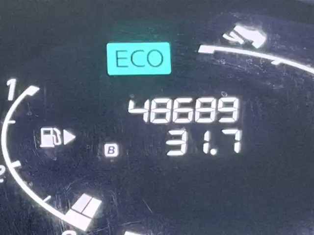 日産 セレナ ハイウェイS G Sハイブリッド 大阪府 2012(平24)年 4.9万km スーパーブラック 純正ナビTV バックカメラ フリップダウンモニター 両側パワースライドドア クルーズコントロール スマートキー プッシュスタート アイドリングストップ オートライト クリアランスソナー ETC